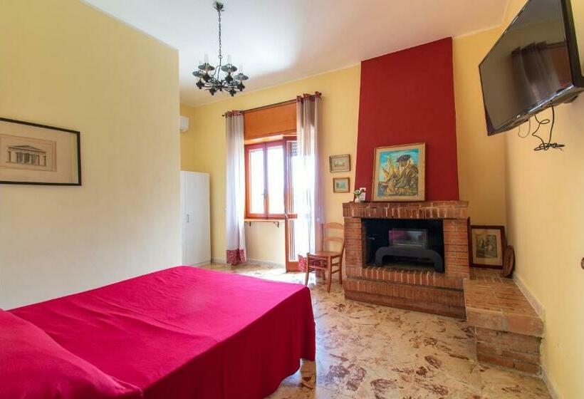 חדר סטנדרט עם מרפסת, Villa Nicodemo