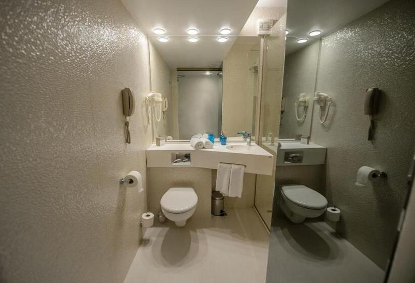 اتاق خانوادگی, Turquoise All Inclusive