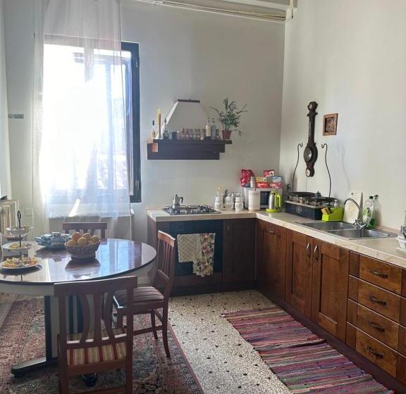 Habitación Triple Estándar, Rosa Apartment