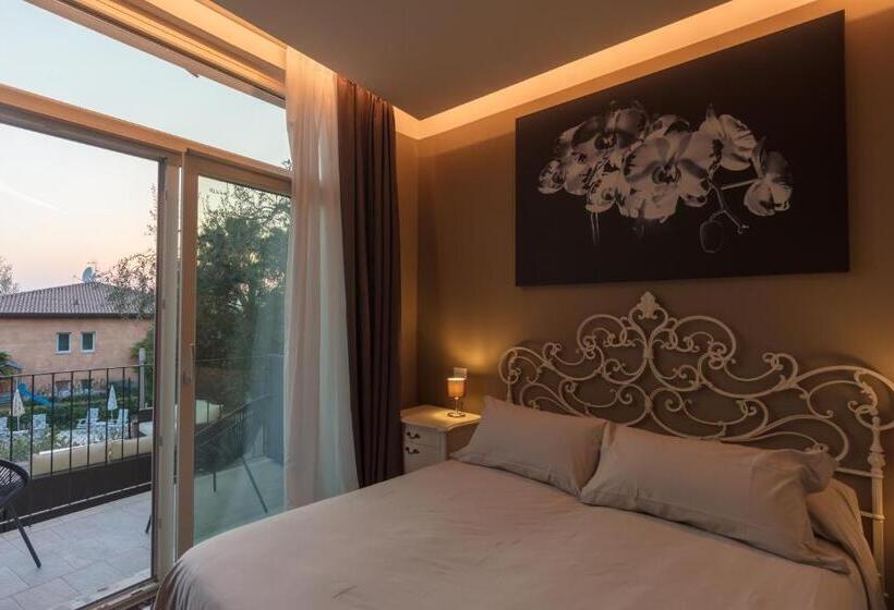 수피리어 트리플 룸, Art Hotel Ventaglio