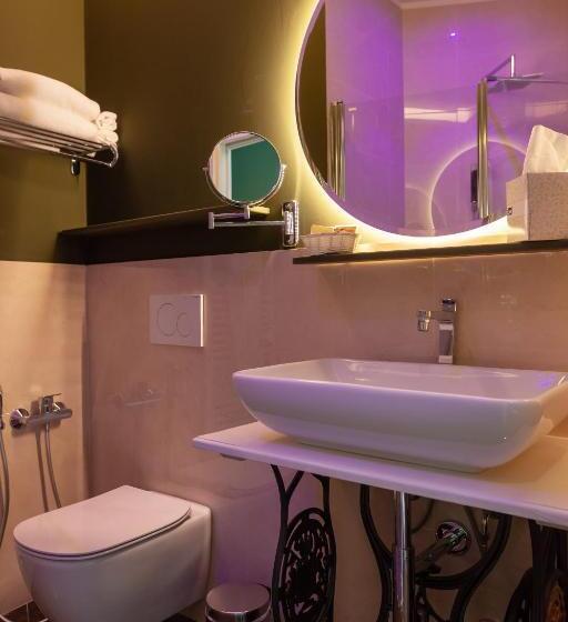 Superior room with lake view, Art Hotel Ventaglio