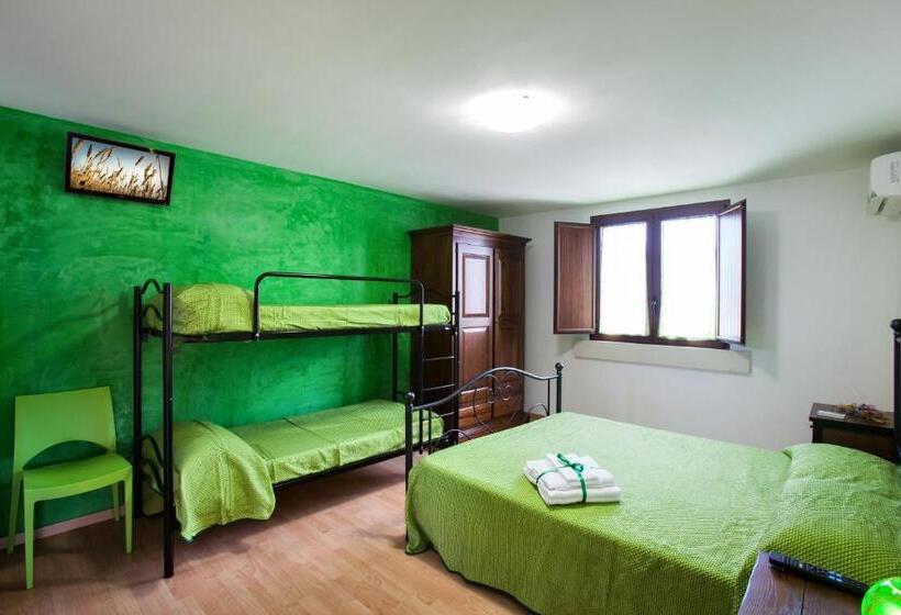 Семейный Номер, B&b Perla Del Sud