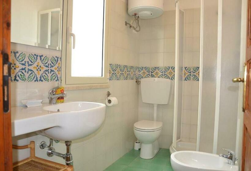اتاق خانوادگی, B&b Talìa