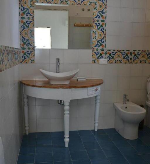 اتاق لوکس, B&b Talìa