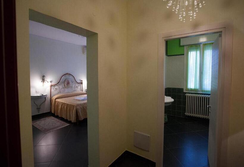 Номер Стандарт Трехместный, Villa Camurana