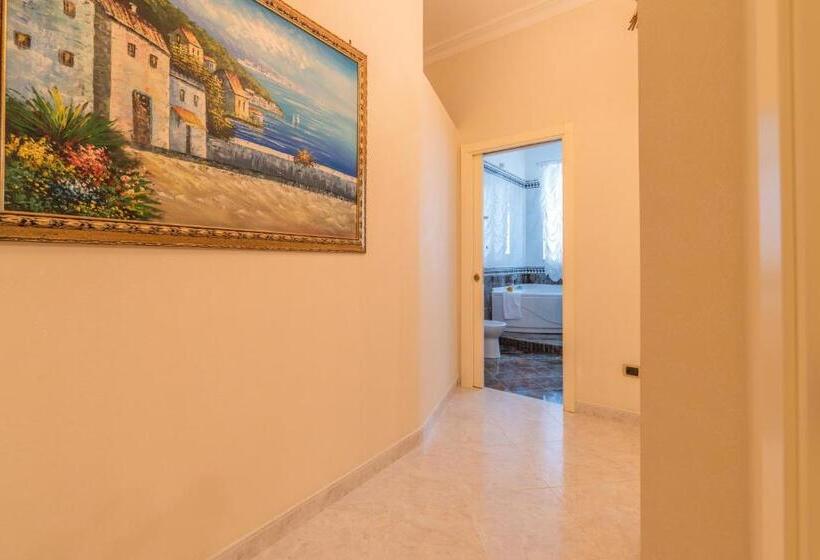 اتاق استاندارد سه نفره, Villa Caramia