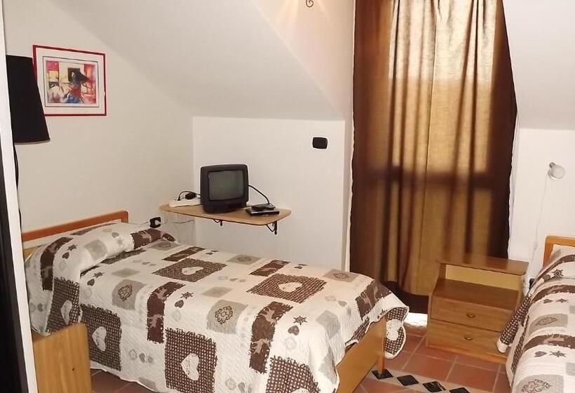 اتاق استاندارد, B&b I Tre Nuraghi