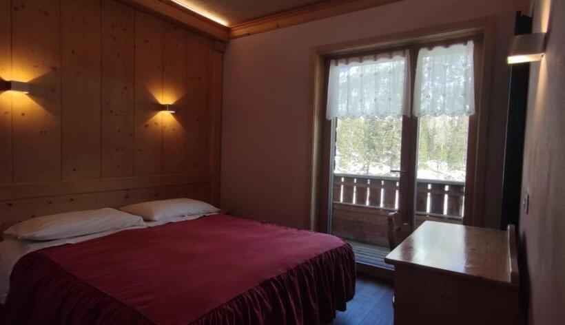 Номер Стандарт, Albergo Chalet Lago Antorno