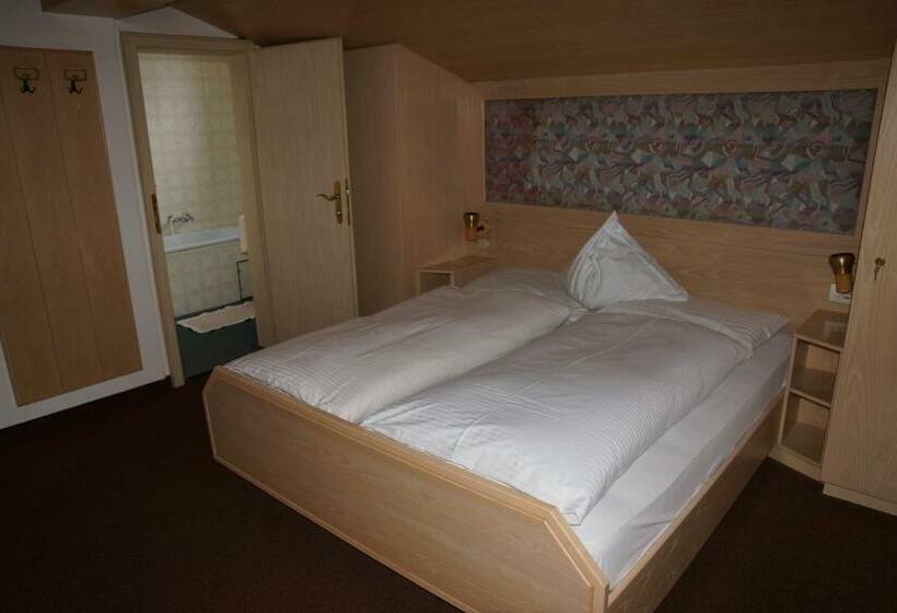Номер Стандарт, Mooserhof