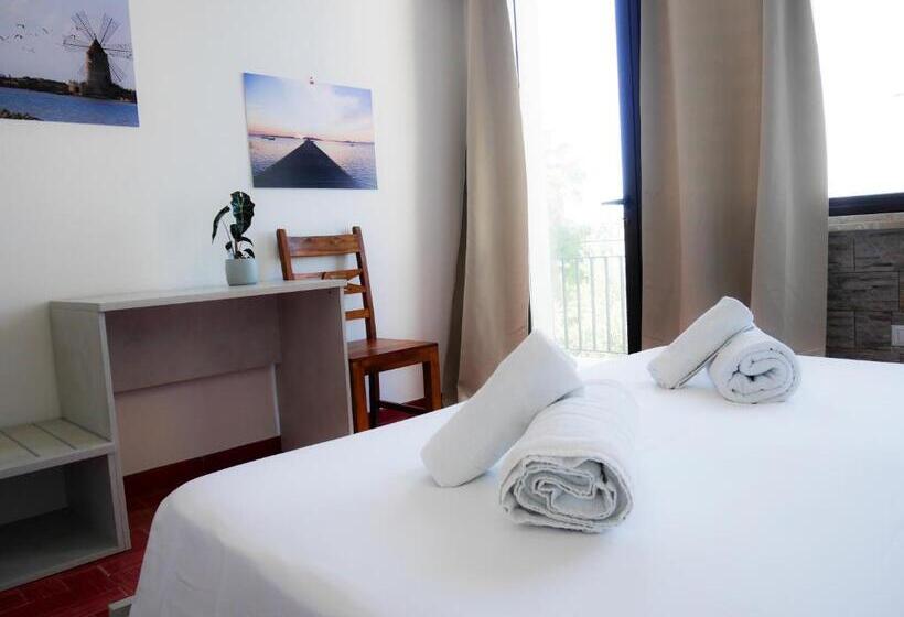 اتاق استاندارد با بالکن و چشم‌انداز دریا, Al Vecchio Pontile Bed And Breakfast