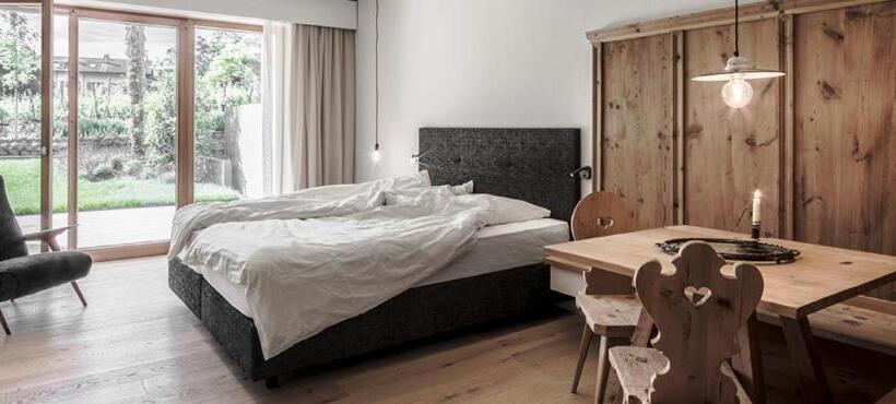 سوییت با چشم‌انداز باغ, Boutique Hotel Ballguthof Am Golfplatz