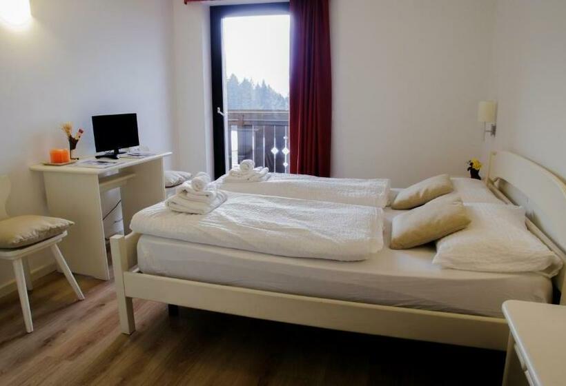 Номер Стандарт, B&b Francolini