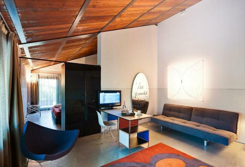 Люкс с Балконом, Il Tesoro Living Resort