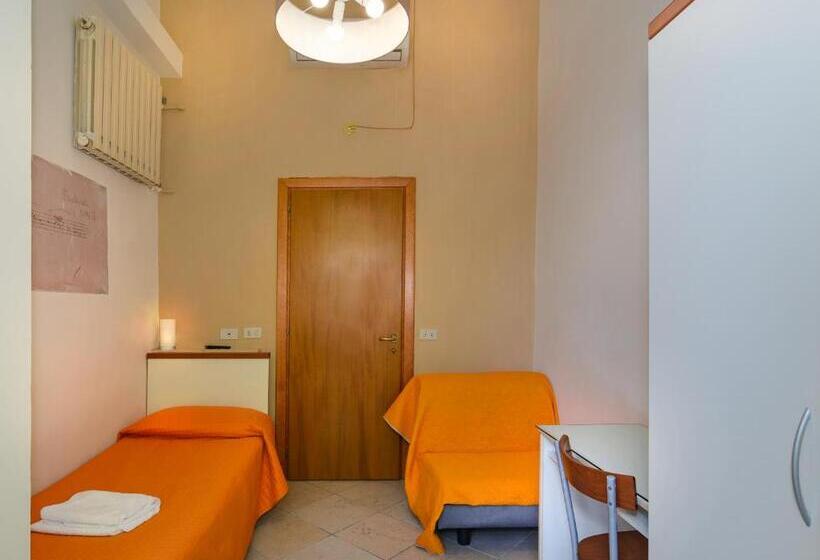 اتاق استاندارد یک نفره, Villa Grazia