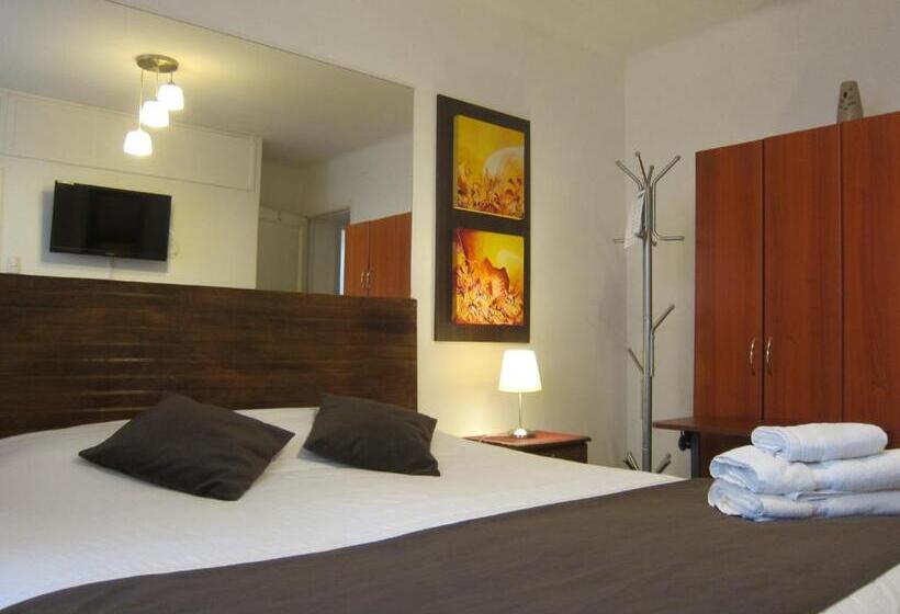 Quarto Estandar, 7 Norte
