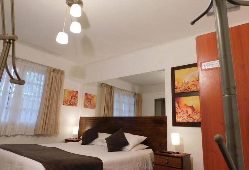 Quarto Estandar, 7 Norte