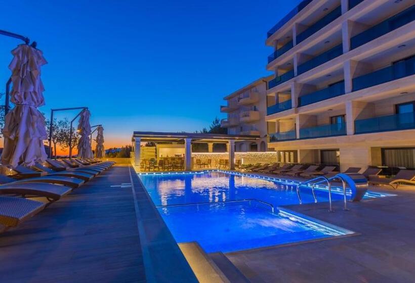 Апартаменты Deluxe 3 Спальни, Luxury Aparthotel