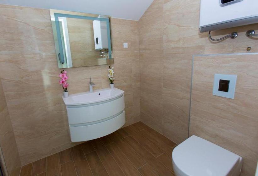 Апартаменты 1 Спальня с Балконом, Luxury Aparthotel