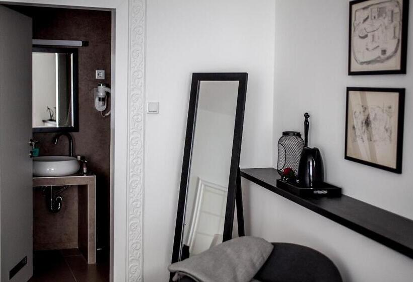 اتاق سوپریور, Regal Residence B&b