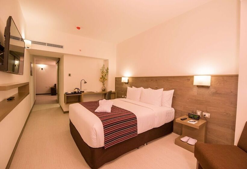 Полулюкс, Best Western Plus Urban Larco