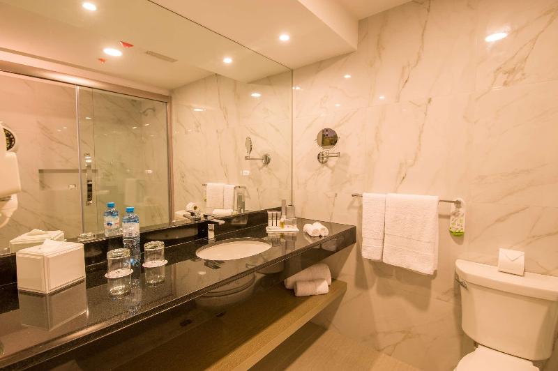 Полулюкс, Best Western Plus Urban Larco