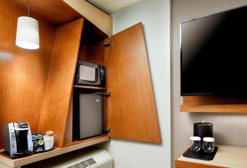 Superior-huone King-vuode, Courtyard By Marriott Houston Intercontinental Airport