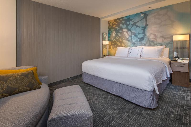 Standard-huone King-vuode, Courtyard By Marriott Houston Intercontinental Airport