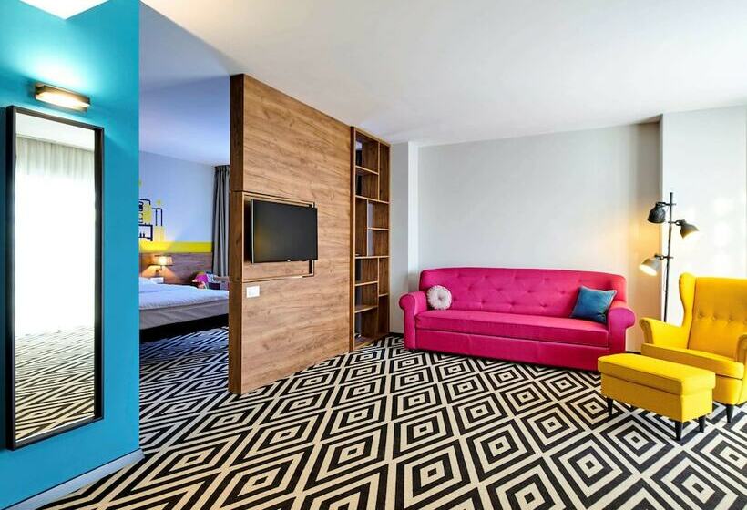 패밀리 룸, Ibis Styles Arad