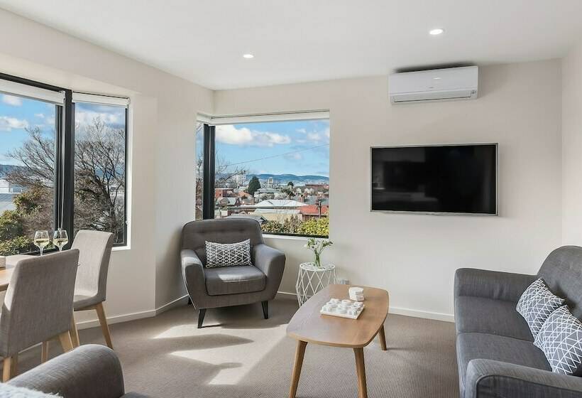 Апартаменты 2 Спальни, 110 Hampden Apartments