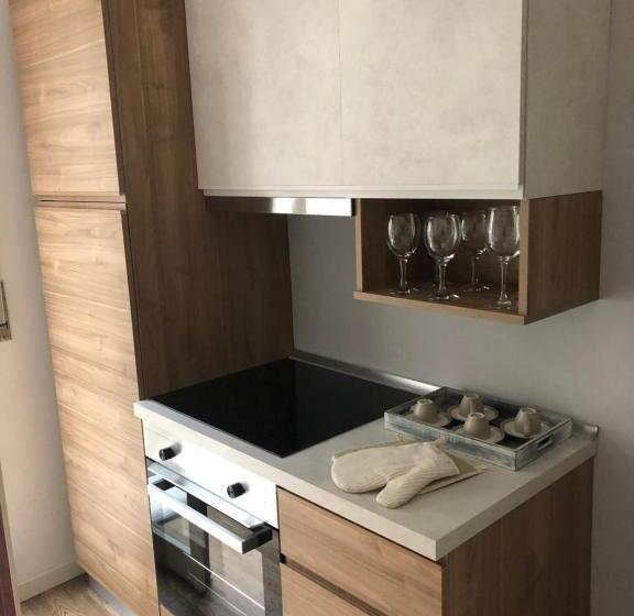 آپارتمان لوکس 1 خوابه, B&b Degli Artisti Suite