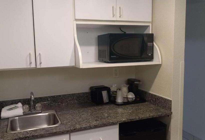 Люкс Семейный 2 Спальни, Best Western Downtown Casper