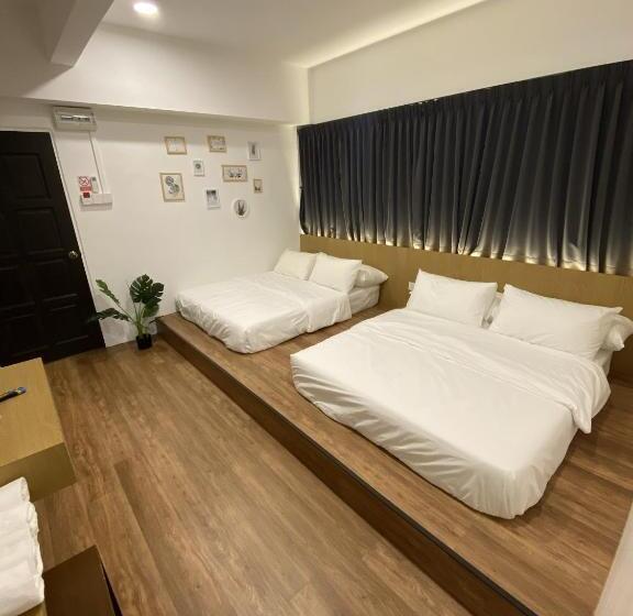 Семейный Номер Deluxe, Leisure Lodge