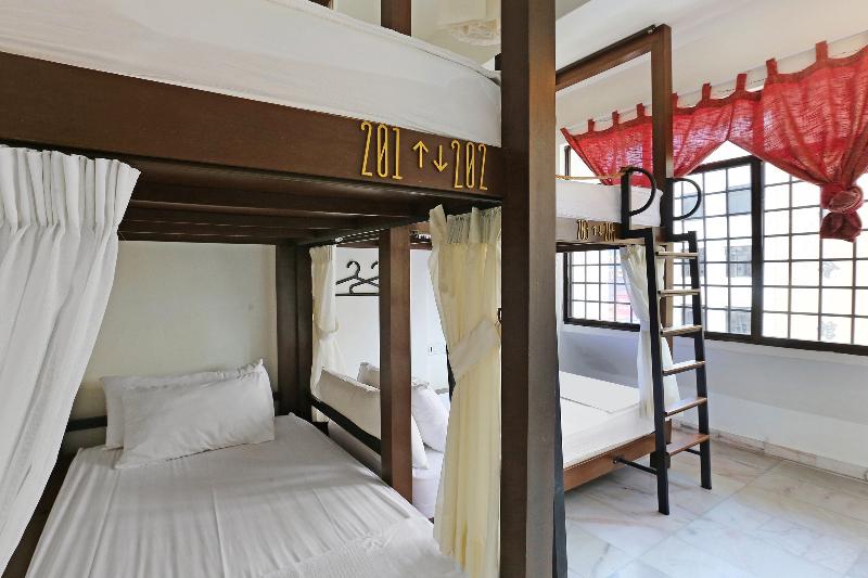 اتاق استاندارد با سرویس بهداشتی مشترک, Leisure Lodge