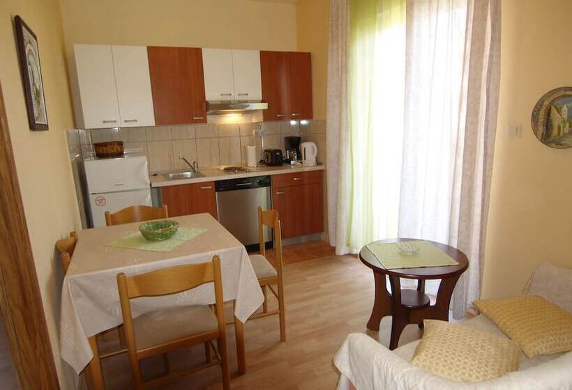 침실 2개 바다 전망 아파트, Guesthouse Mira