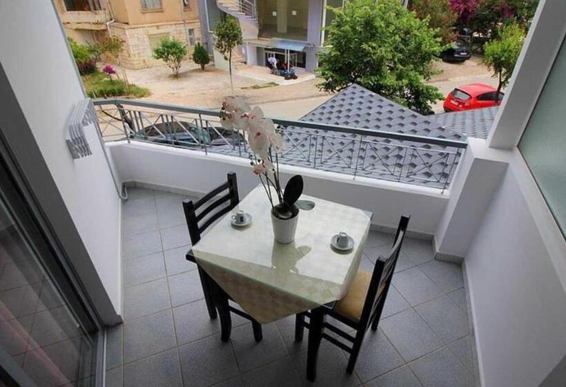 اتاق استاندارد سه نفره, Oxhaku