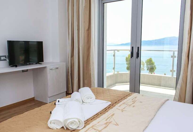 Triple Room Sea View, Saranda Palace