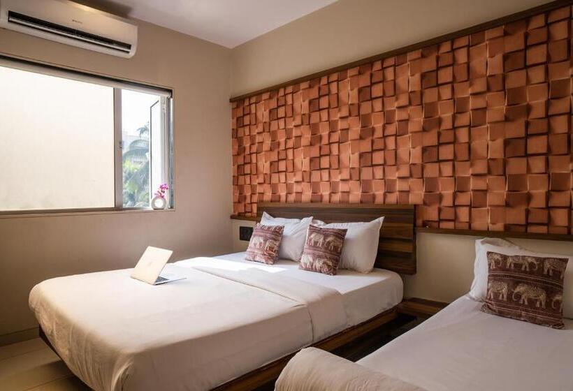 Трехместный Номер Deluxe, Zostel Mumbai