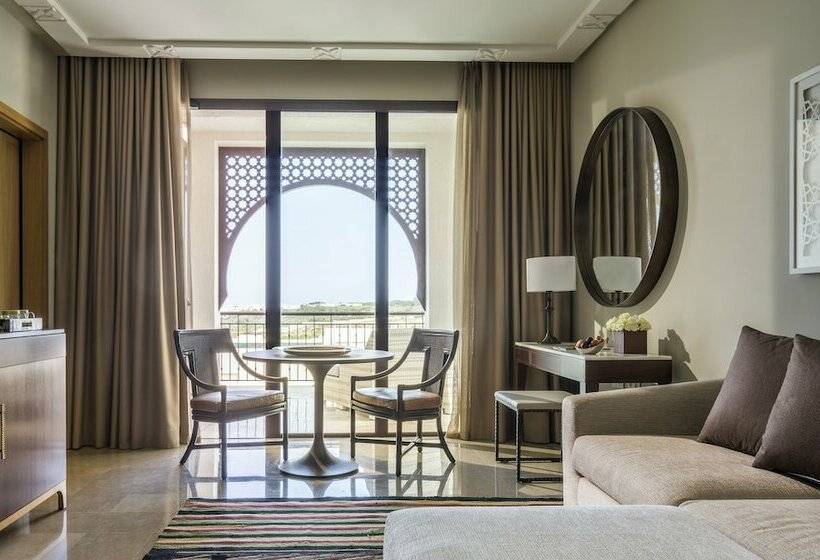 اتاق لوکس با چشم‌انداز باغ, Four Seasons Hotel Tunis