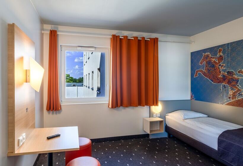 Номер Стандарт, B&b Hotel Magdeburg City