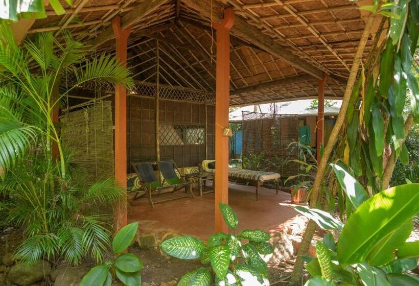 Номер Стандарт, Bhakti Kutir