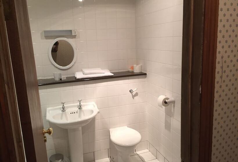Номер Superior, Cross Keys Hotel Chatteris