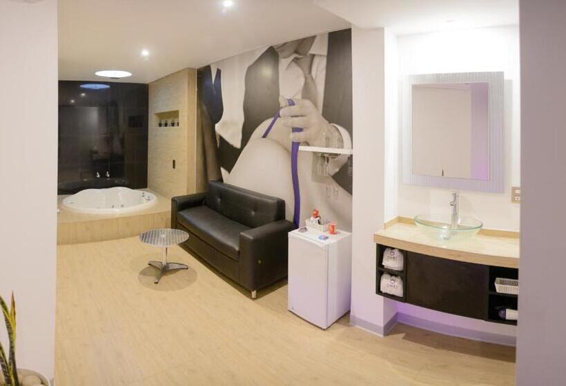 이그제큐티브 스위트, Orei Private Suites Adult Only