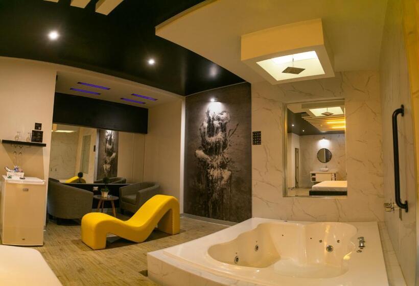 이그제큐티브 스위트, Orei Private Suites Adult Only