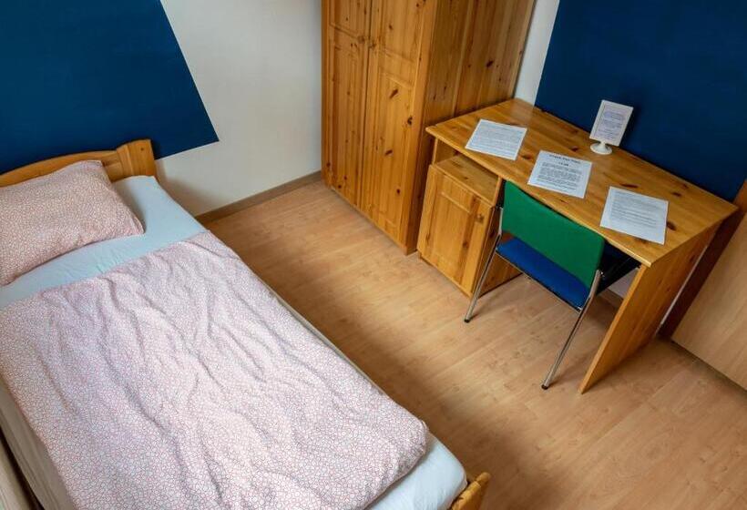 Номер Стандарт Индивидуальный, Lima Hostel Győr