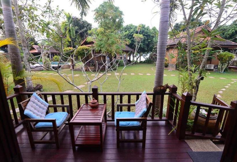 Номер Superior Вид на Сад, Viang Yonok Hotel, Restaurant, Sports Club