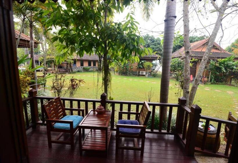 ガーデンビュースタンダードルーム, Viang Yonok Hotel, Restaurant, Sports Club
