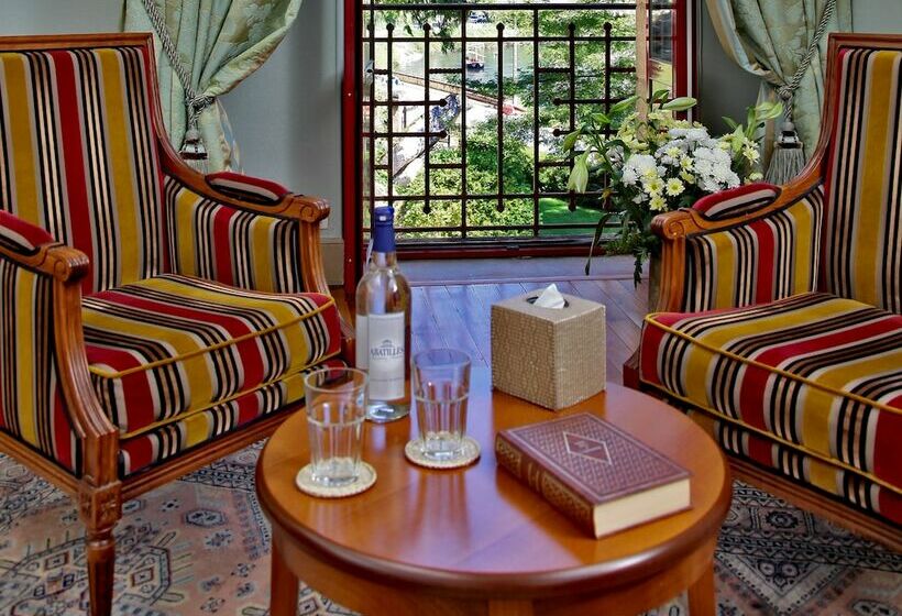 高级大房间, Manoir De La Malartrie