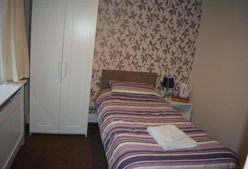 Quarto Estandar Individual, The Sefton