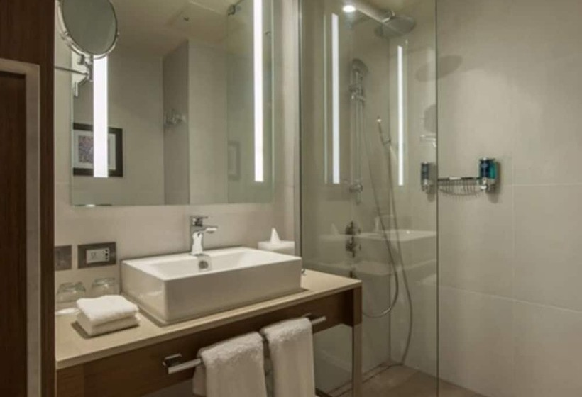 带城市景观及双人床的标准房间, Four Points By Sheraton Izmir