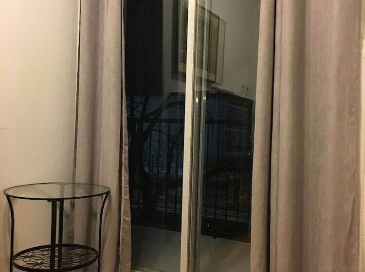Quarto Estandar, Mini Inc